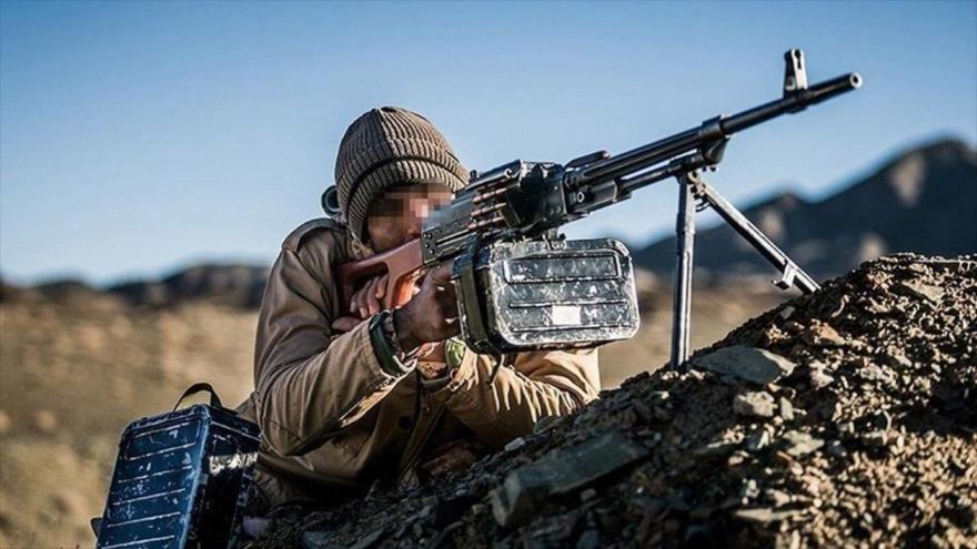 Un miembro de la Fuerza Terrestre del Cuerpo de Guardianes de la Revolución Islámica de Irán (CGRI).