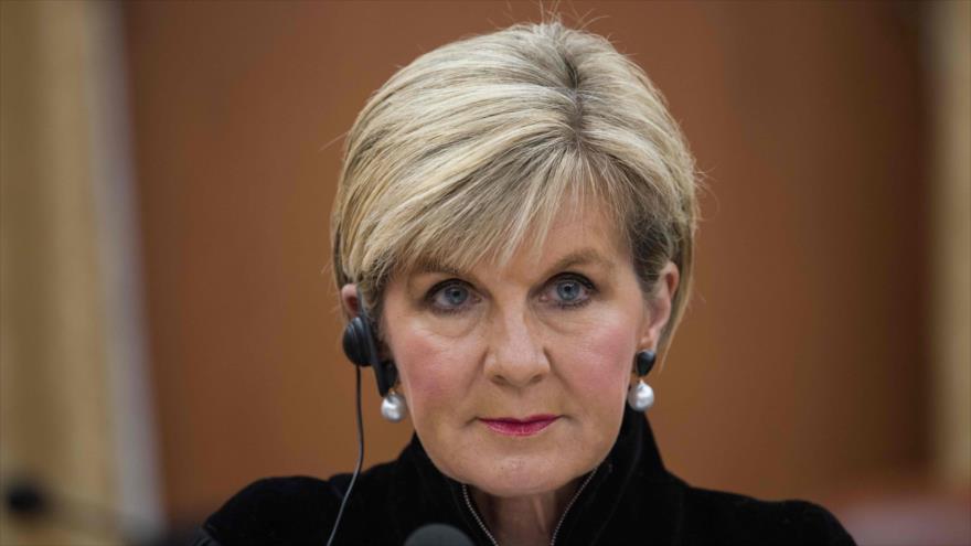 La canciller de Australia, Julie Bishop, asiste a una reunión con su par surcoreana, Kang Kyung-wha, en Seúl, capital de Corea del Sur, 13 de octubre de 2017.