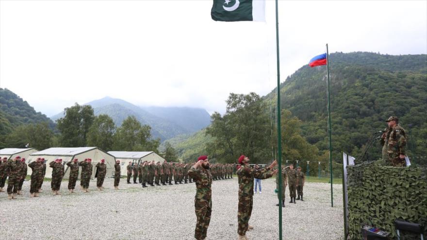Fuerzas especiales de Paquistán y Rusia participan en un ejercicio militar conjunto en Mineralnye Vody, Rusia, septiembre de 2017.