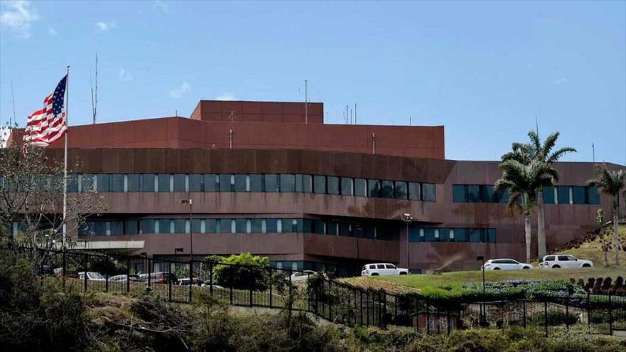 El edificio de la embajada de Estados Unidos en Caracas, capital de Venezuela.