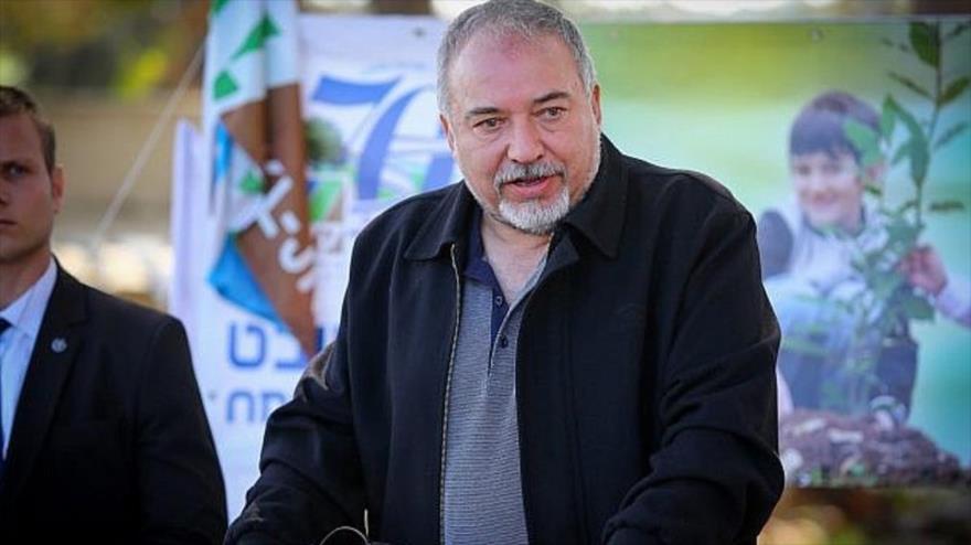 El ministro israelí para asuntos militares, Avigdor Lieberman, ofrece un discurso en la universidad de Tel Aviv, 31 de enero de 2018.