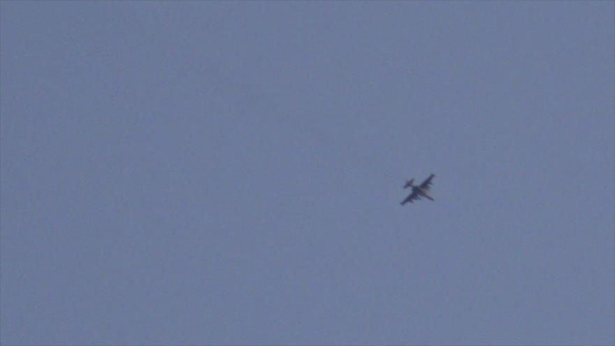 Vídeo muestra como Su-25 ruso evade fuego enemigo en cielo sirio