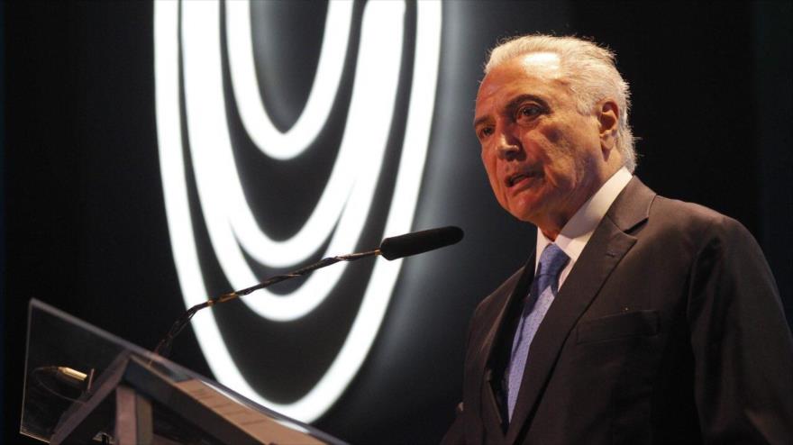 El presidente brasileño, Michel Temer, habla durante un acto oficial en Brasilia (la capital), 31 de enero de 2018.