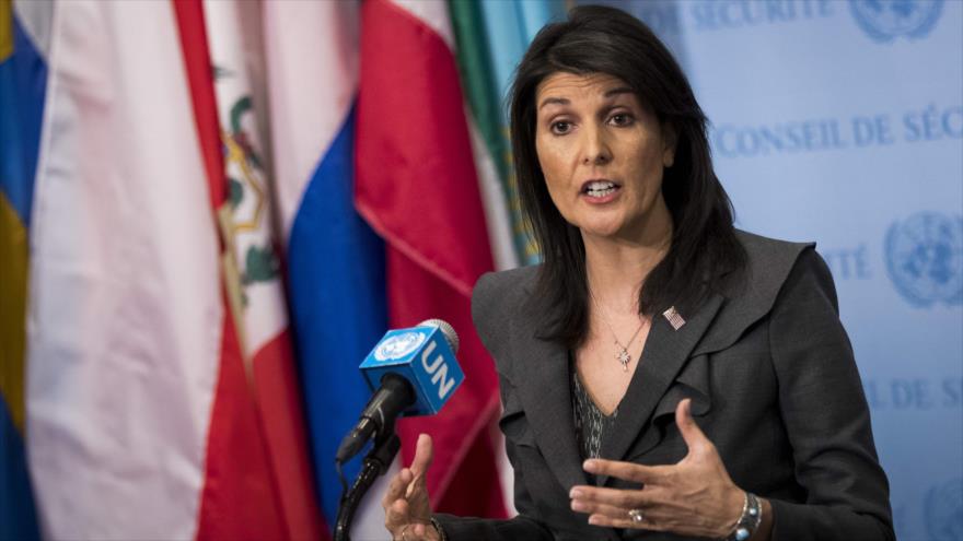 Nikki Haley, representante permanente de EE.UU. ante la ONU, habla en una rueda de prensa en Nueva York, 2 de enero de 2018.