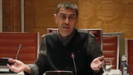 Monedero: Felipe VI ‘se ha pegado un tiro en el pie’ con Cataluña