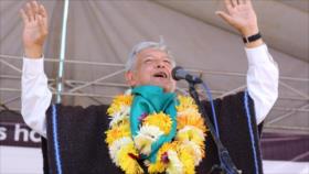 López Obrador aun lidera los sondeos de presidenciales de México