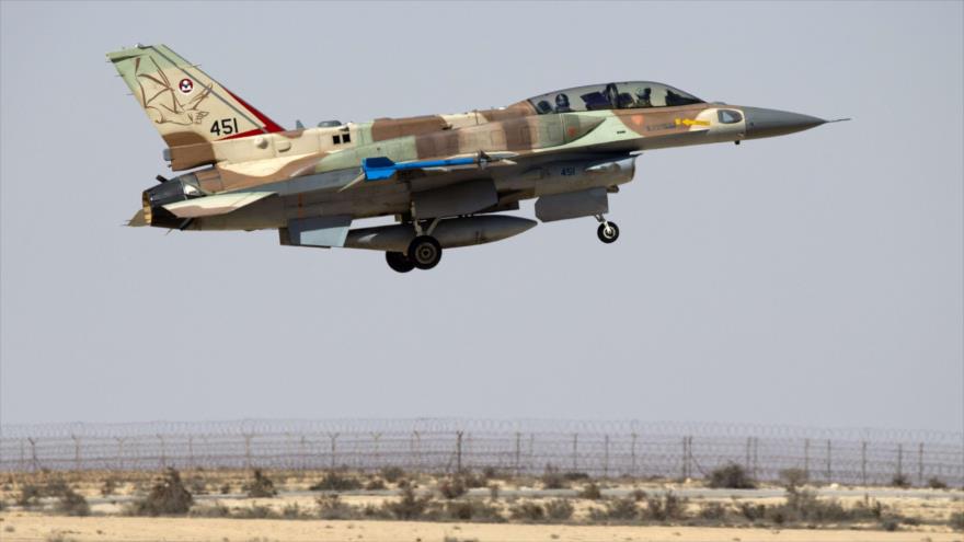 Un caza F-16 de la fuerza aérea del régimen de Israel.