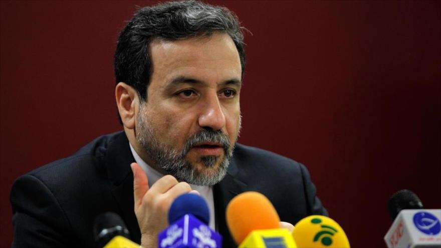 El vicecanciller de Irán para Asuntos Políticos, Seyed Abás Araqchi, en una rueda de prensa en Teherán, capital persa.