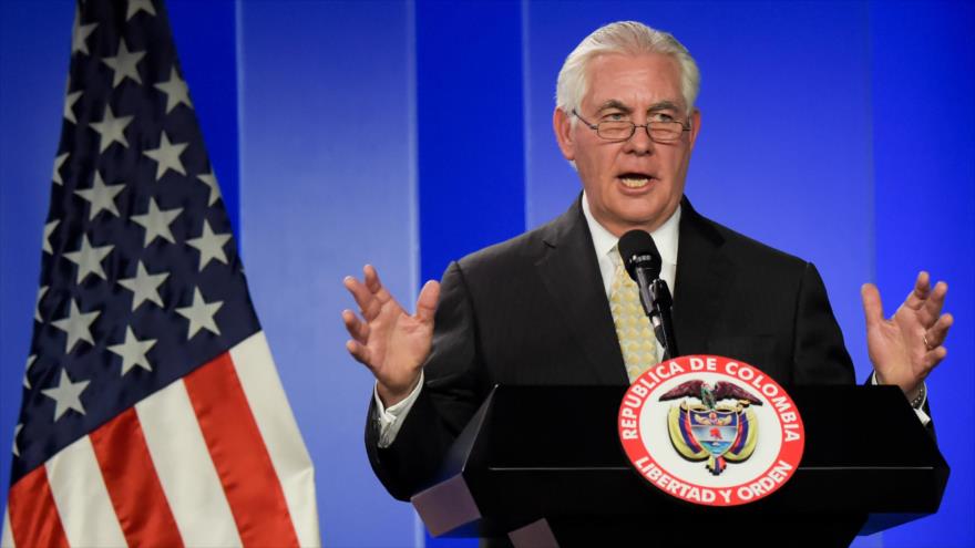 El secretario de Estado de EE.UU., Rex Tillerson, habla durante una conferencia de prensa en Bogotá, la capital de Colombia, 6 de febrero de 2018.