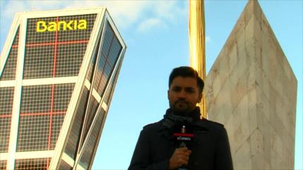 Empleados de Bankia se echan a la calle en España por despidos