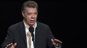  Santos rechaza ataques a candidatos presidenciales de FARC