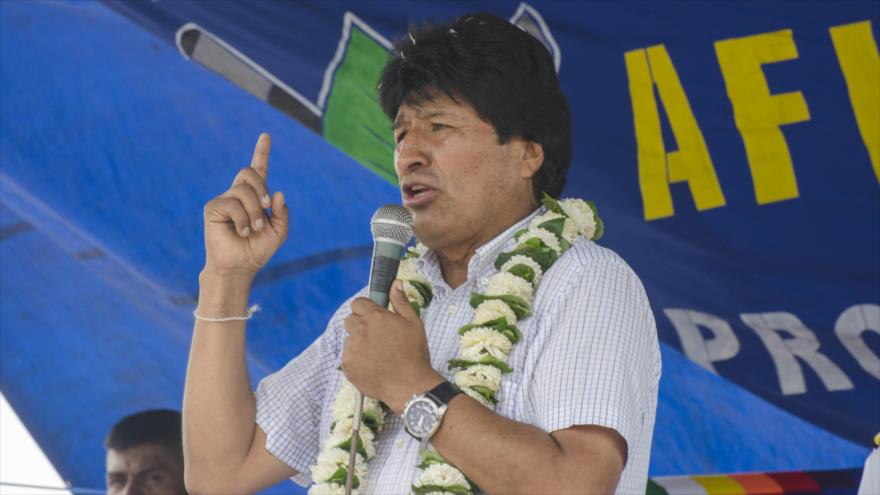 Evo Morales, presidente de Bolivia, habla en un acto público en Cochabamba, 12 de febrero de 2018. 