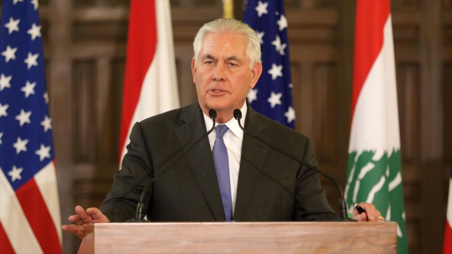El secretario de Estado de Estados Unidos, Rex Tillerson, habla en una rueda de prensa, Beirut (capital de El Líbano), 15 de febrero de 2018.
