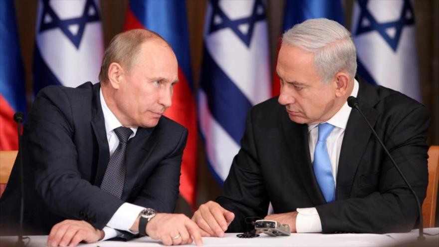 El presidente de Rusia, Vladimir Putin (izda.) y el premier israelí, Benyamin Netanyahu, en una rueda de prensa.