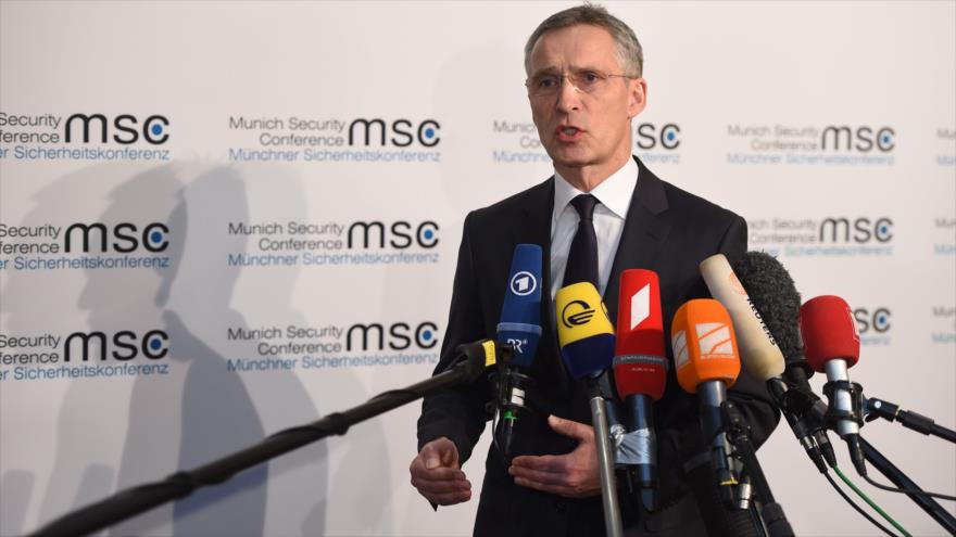 El secretario general de la OTAN, Jens Stoltenberg, habla durante una rueda de prensa al margen de la Conferencia de Seguridad de Múnich, 16 de febrero de 2018.