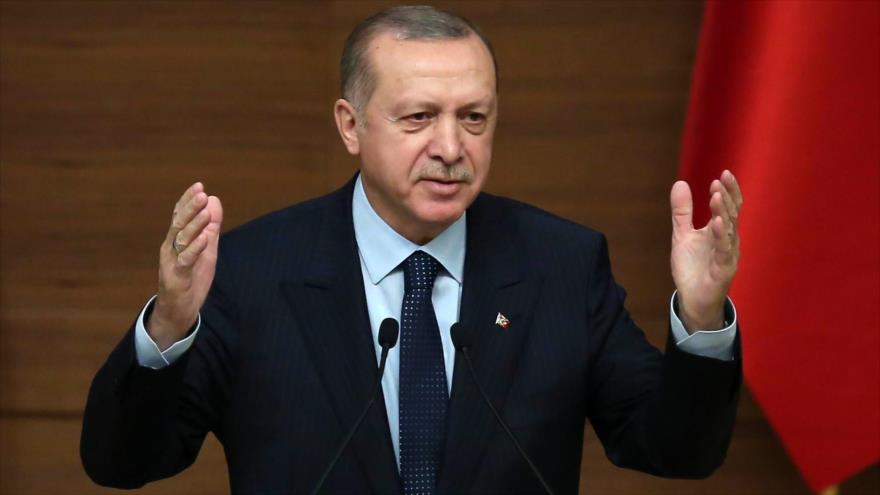 El presidente de Turquía, Recep Tayyip Erdogan, ofrece un discurso en Ankara, la capital, 8 de febrero de 2018.