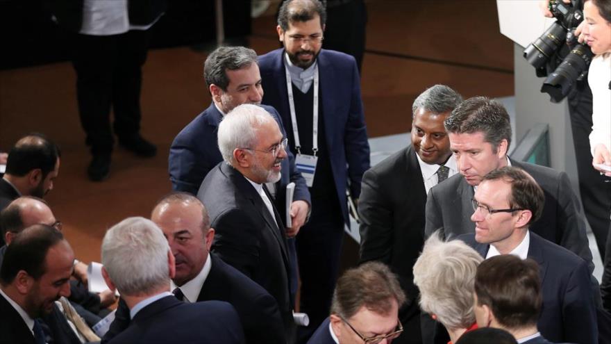 El canciller de Irán, Mohamad Yavad Zarif, en su intervención en la 54ª Conferencia de Seguridad de Múnich, 18 de febrero de 2018.