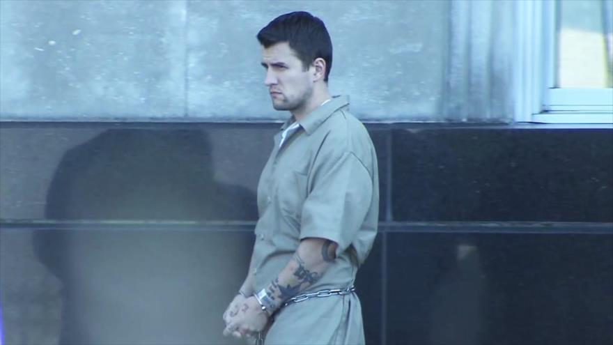 Gregory Kyle Seerden, marino estadounidense condenado a 27 años de cárcel por abuso sexual.