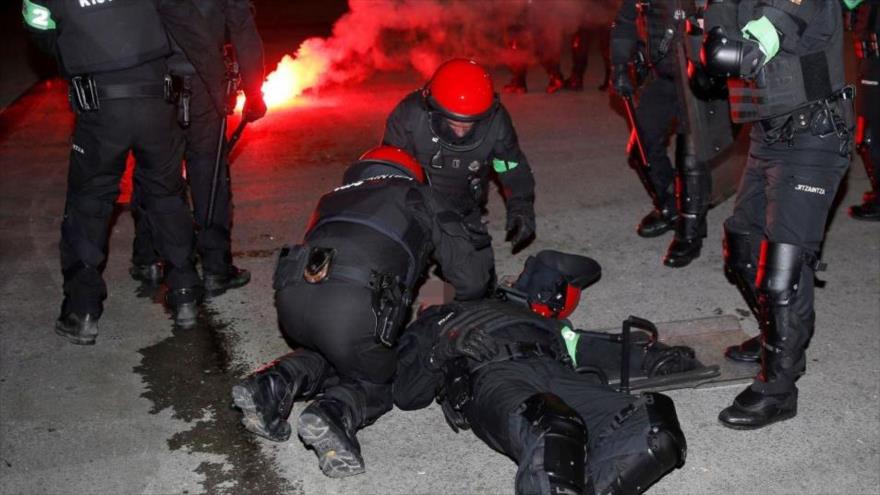 Muere policía español en choque con ultras de un equipo ruso