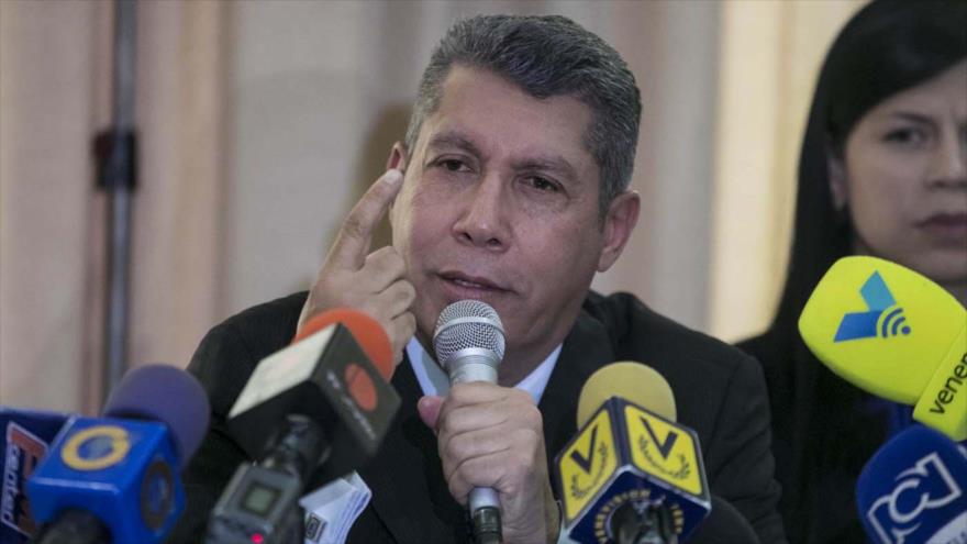 Opositor Henri Falcón formaliza candidatura a elecciones presidenciales — Venezuela