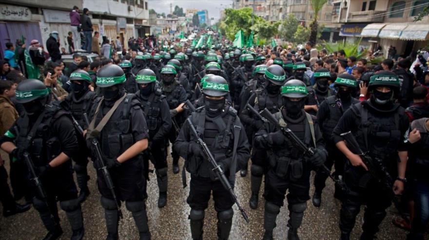 Combatientes del Movimiento de Resistencia Islámica de Palestina (HAMAS) durante un desfile militar, en la oupada Franja de Gaza.