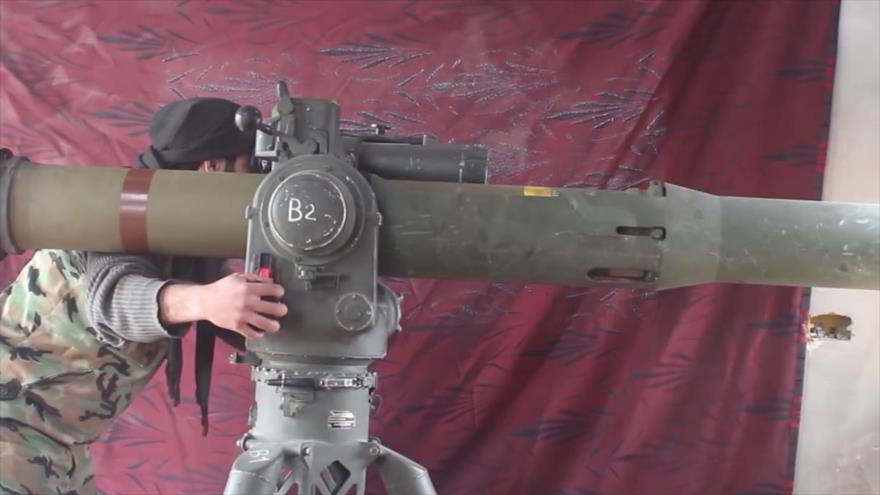 Vídeo: Rebeldes golpean con misil TOW al Ejército en Damasco