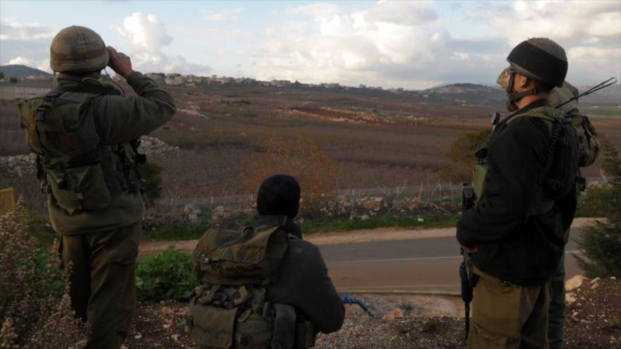 Soldados israelíes desplegados cerca de la frontera con El Líbano.