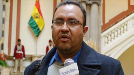 Bolivia resta importancia a salida de La Paz de American Airlines