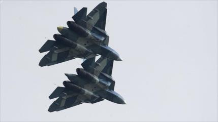 Rusia confirma envío a Siria de Su-57, pero refuta fotos israelíes