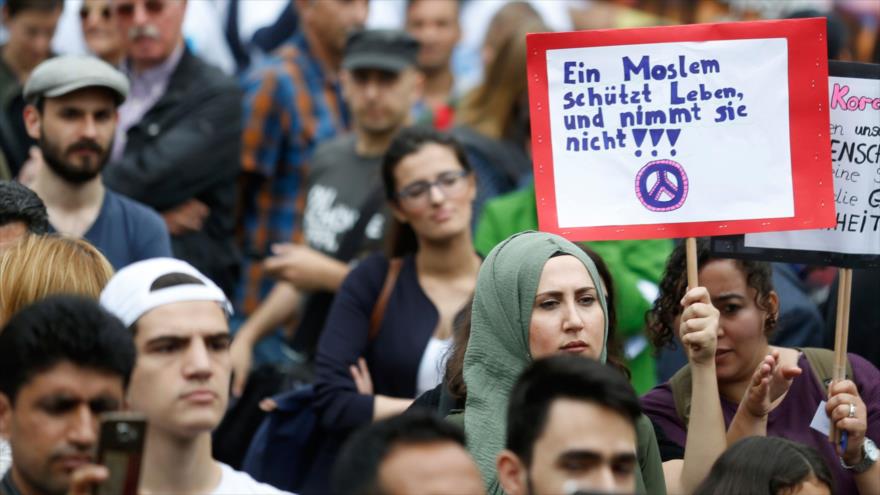 Alemania registra casi 1000 ataques extremistas contra musulmanes | HISPANTV