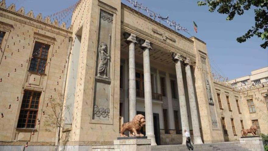 El edificio del Bank Melli de Irán en Teherán.