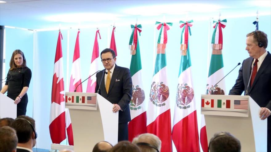 El secretario de Economía de México, Ildefonso Guajardo, en el cierre de la séptima ronda del TLCAN, Ciudad de México, 5 de marzo de 2018.