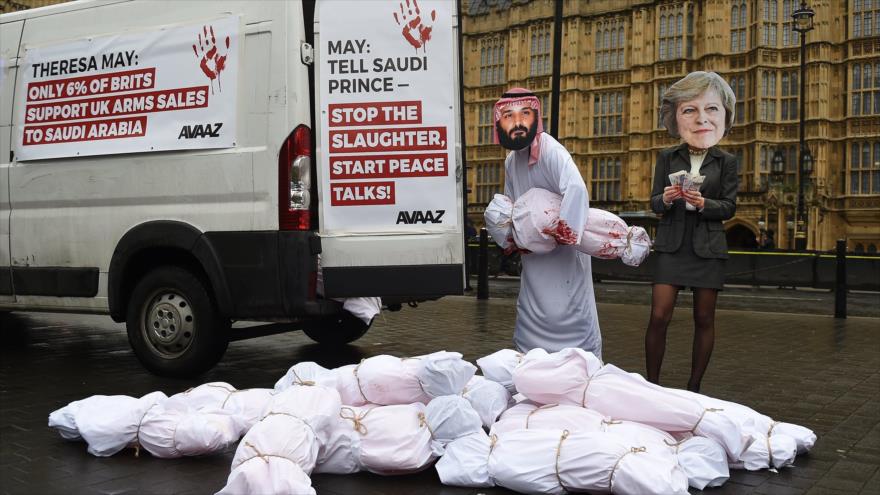 Londinenses repudian reunión de May con el príncipe heredero saudí
