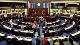 Florida aprueba ley que prohíbe hacer negocios con Venezuela