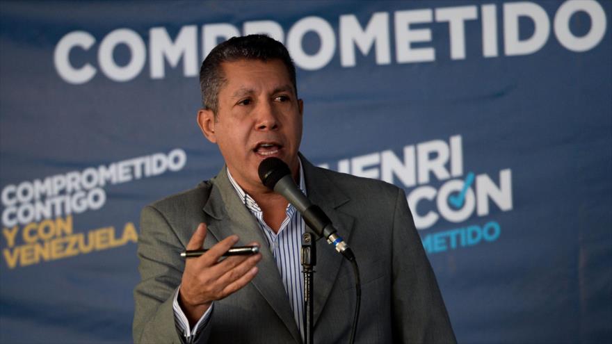 Opositor Henri Falcón propone dolarizar la economía venezolana