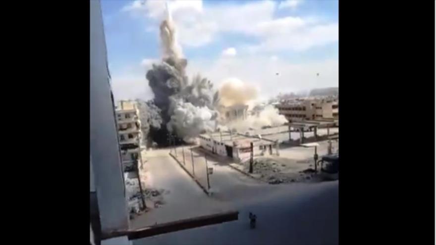 Vídeo: Aviones rusos lanzan bomba de 900 kg contra Al-Qaeda en Idlib