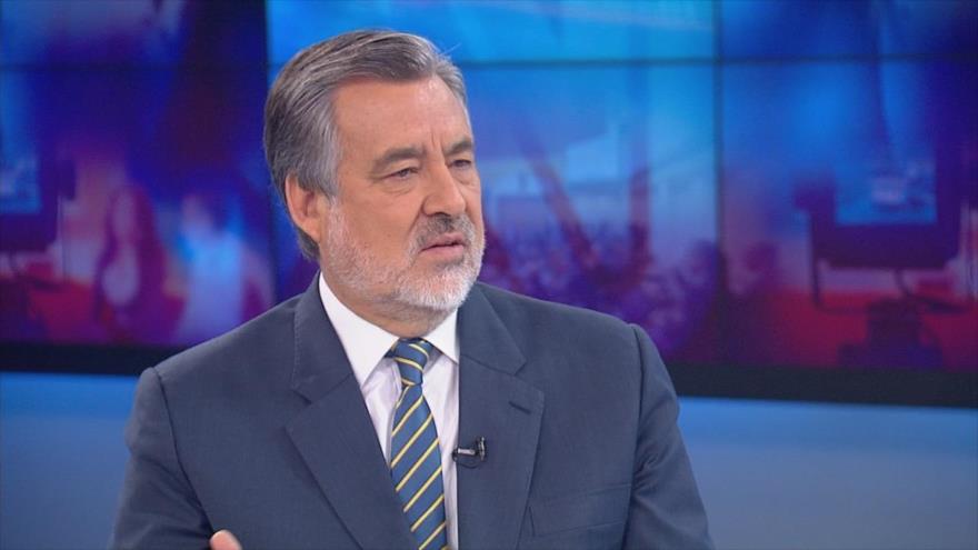 Guillier propone cambiar “mar por territorio” con Bolivia