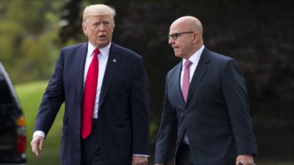 Informe: Trump decide destituir a su asesor de Seguridad Nacional