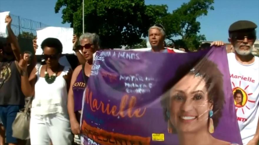 Brasileños piden justicia por asesinato de Marielle Franco