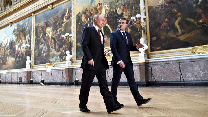 El presidente ruso, Vladimir Putin, y el presidente francés, Emmanuel Macron, 29 de mayo de 2017.