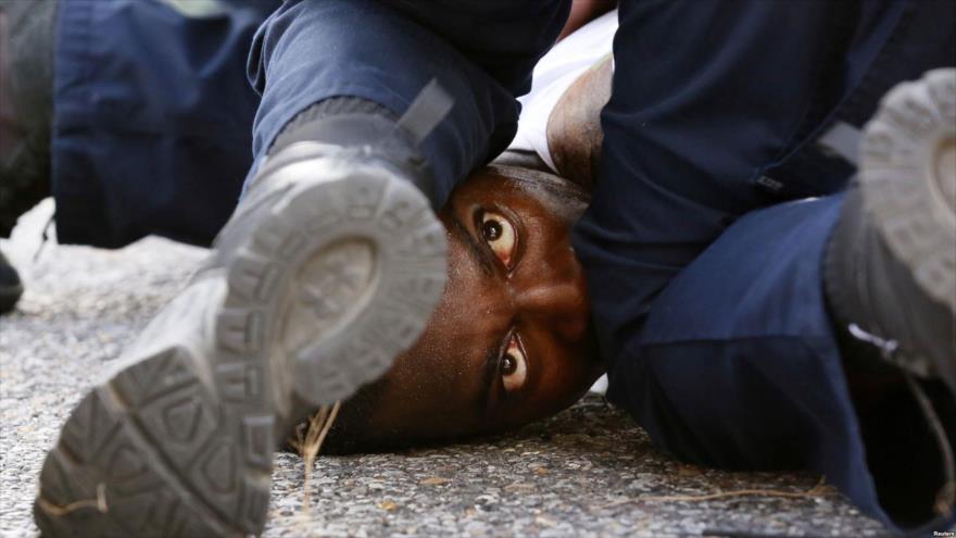 Policías que mataron a un negro en EEUU son inculpados