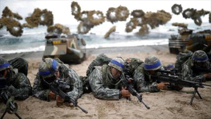 Seúl y Washington reanudan maniobras pese a diálogo entre Coreas