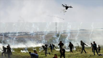 Video: Israel usa drones para lanzar bombas lacrimógenas en Gaza