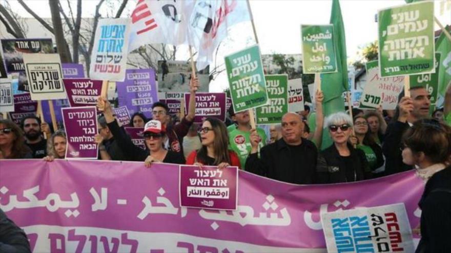 Vídeo: Activistas protestan en Tel Aviv contra la masacre en Gaza