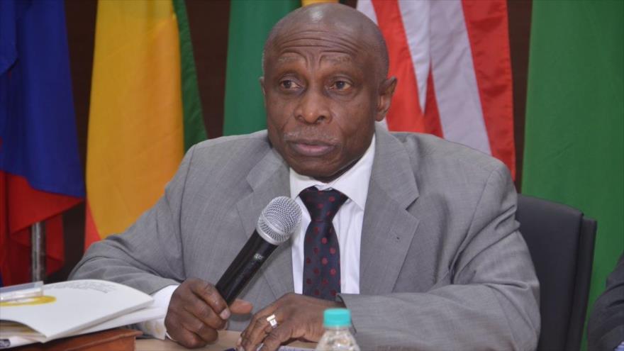 El canciller de Guyana, Carl Greenidge.
