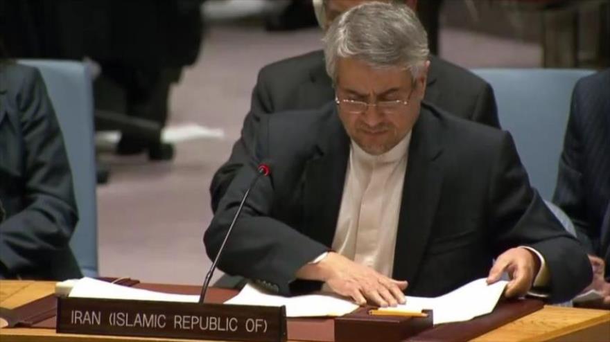 El embajador iraní ante la ONU, Qolamali Joshru, habla durante una sesión de este organismo en Nueva York (EE.UU.).
