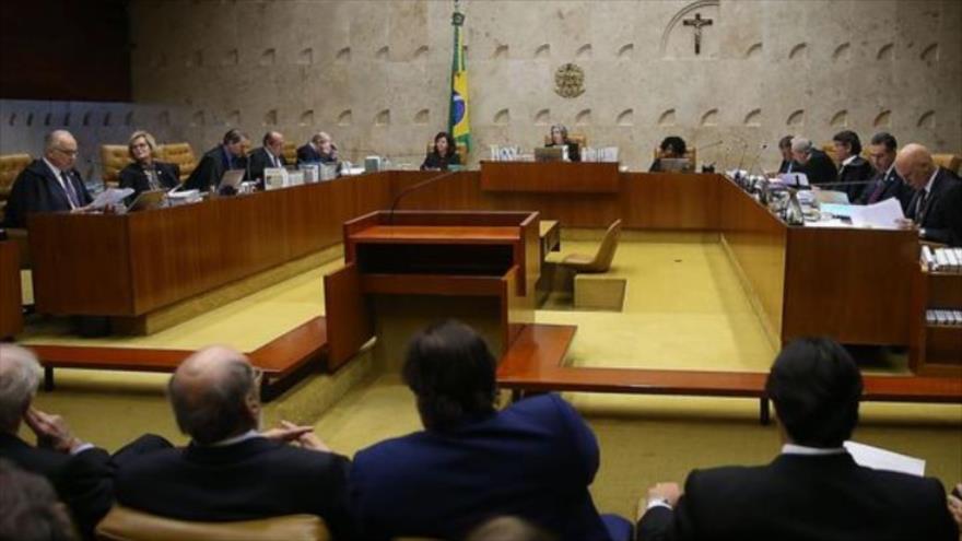 El Supremo brasileño da luz verde al encarcelamiento de Lula