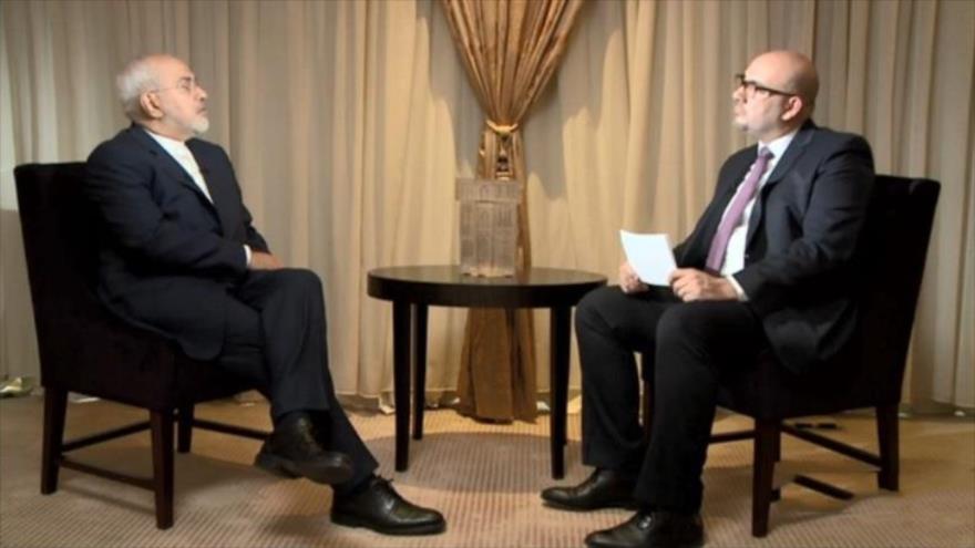 El canciller iraní, Mohamad Yavad Zarif, durante la entrevista con la cadena pública británica BBC Árabe.