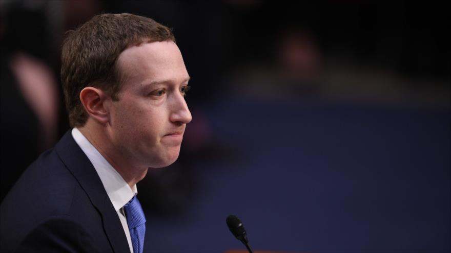 Zuckerberg entona el ‘mea culpa’ por fuga de datos en Facebook	