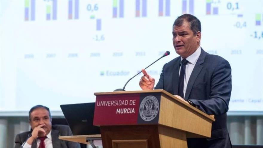 El expresidente de Ecuador Rafael Correa en la universidad de Murcia, urbe situada en el este de España, 11 de abril de 2018.